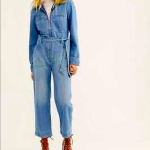 Worn once. Free People Denim straight leg coveralls. Excellent condition.